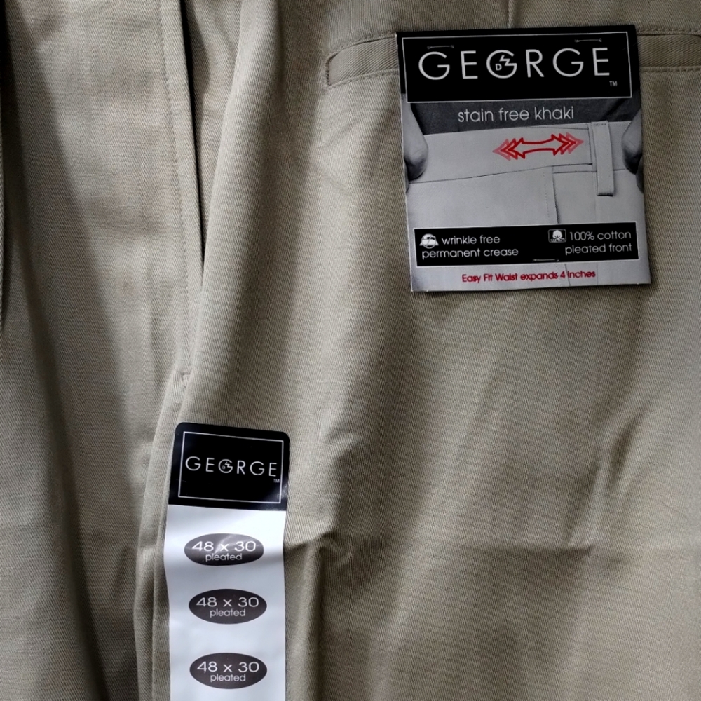 NWT Men's khaki stain free pants